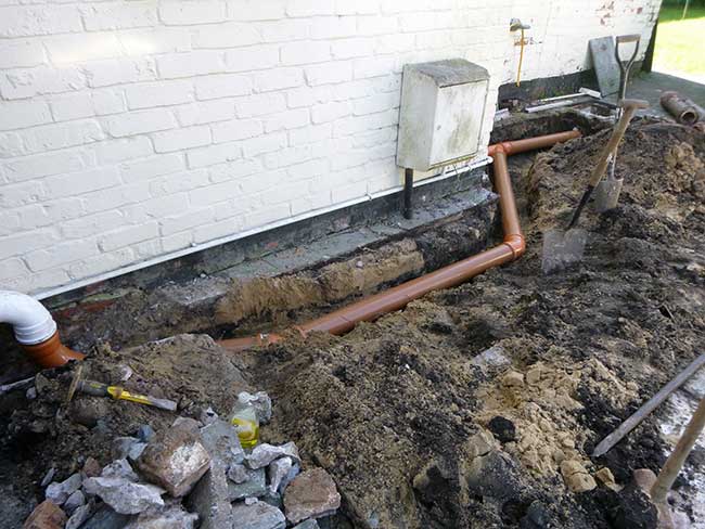 Soil pipe repairs: New pipe laid